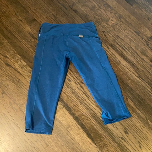 Oiselle Crop Blue Leggings Small S EUC - Picture 8 of 8